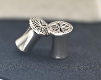 14K Gold Floral Ear Tunnel Plug | Elegant Ear Gauges for Stretched Ears | Gold Body Jewelry Gift for Her