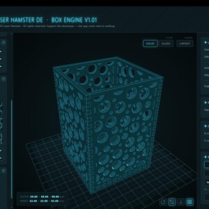 K&ouml;nnte beinhalten: Eine digitale Benutzeroberfl&auml;che f&uuml;r die Software Box Engine V1.01, die ein 3D-Drahtgittermodell einer rechteckigen Box mit kreisf&ouml;rmigem Ausschnittmuster an den Seiten zeigt. Der dunkelblaue Bildschirm enth&auml;lt verschiedene Bedienfelder f&uuml;r Einstellungen.