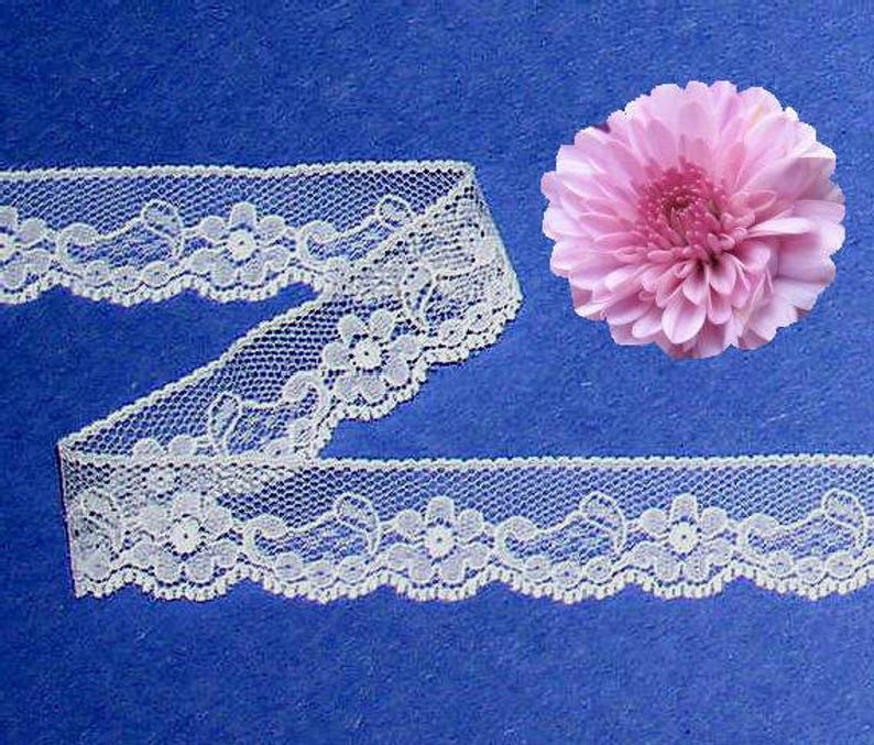 Lace 5//8/" Red Scalloped Lace 50 Yard Bolt soft