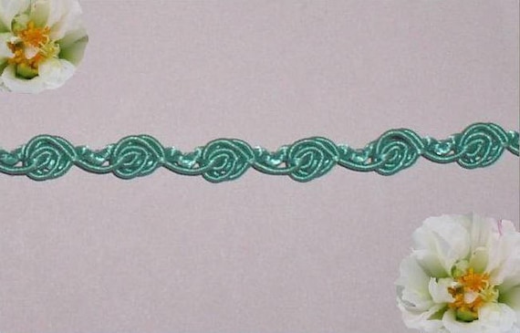 7 YDS GREEN LEAVE RAYON VENISE LACE GALLON