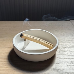 Palo Santo Holder – Handmade Concrete Incense Tray