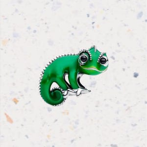 PANDORA ディズニー カメレオン チャーム 緑色 Pandora Pascal - Etsy