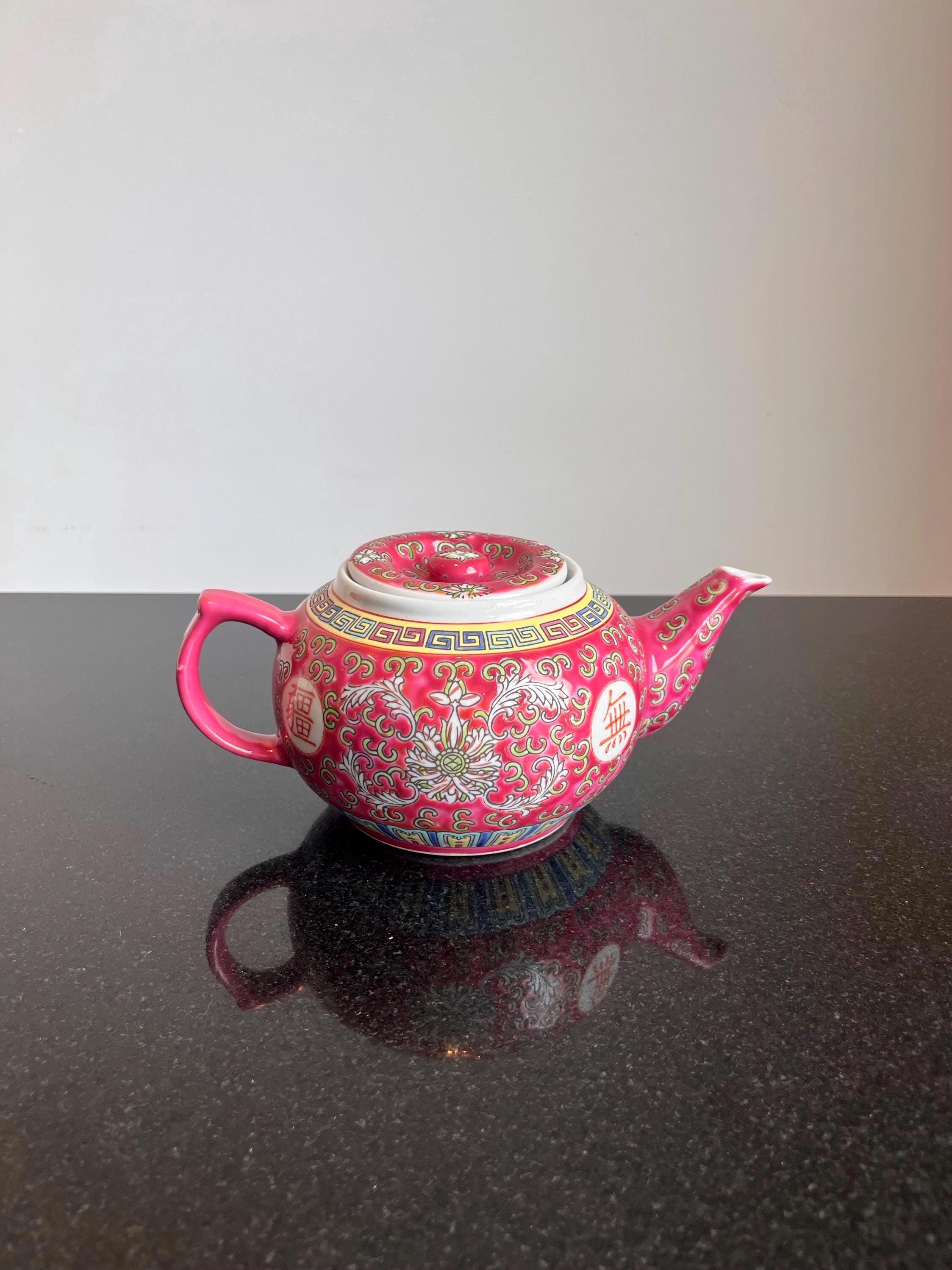 Vintage Zhongguo Mun Shou Jingdezhen Chinese teapot