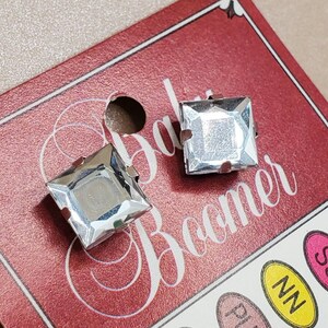 Square Jewel Stud Earrings