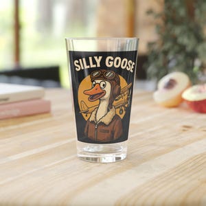 Aviation Enthusiast Pint Glass, Silly Goose Pilot Beer Mug, Aircraft Lover Barware, Funny Flying Plane Cup, Aviation Theme Gift, Airplane