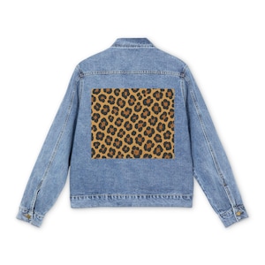 Stylish Men's Denim Jacket with Leopard Print Back