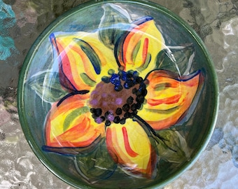 Sunflower Pottery Bowl in Green Crackle Glaze/Stoneware