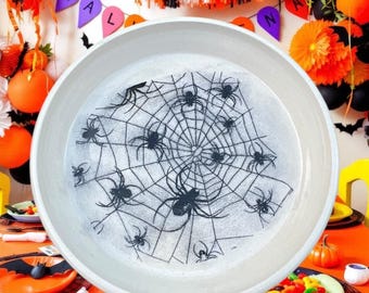 HALLOWEEN Spider Web Party Plate in Black & White