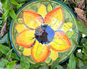 Large Salad Bowl with Sunflower Design/Fruit Ripening Bowl