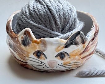 Cat Pottery Yarn Bowl/Calico Cat/Knitting and Crochet/READY to Ship/Custom Orders ALSO Available 3-4 week Turnaround