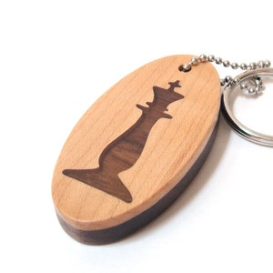 Chess King Key Chain, Wooden Chess Piece Key Ring, Wood Chess Game Piece Key Fob, Chess Accessories, Walnut image 3