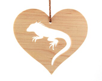 Iguana Ornament, Wood Heart Shaped Exotic Pet Ornament, Christmas Lizard Ornament, Christmas Pet, Iguana Decoration, Maple