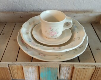 Vintage Pfaltzgraff Tea Rose - Place Setting - Sold by 4 Piece Set - Plate, Soup Bowl, Cup, Saucer