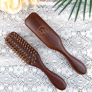 Custom Sandalwood Scalp Massage Brush: Anti-Frizz Wooden Hair Brush