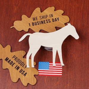 Onvoltooide veulenknipsel multiplex: doe-het-zelf boerderijdecor, kinderknutsels