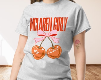 McLaren Formel-1-T-Shirt für Mädchen – McLaren F1 Rennwagen-Shirt – Kirschen & Schleife T-Shirt mit individuellem Design – Perfektes Outfit für Rennsportfans