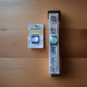NEW Swatch Watch METROSCAPE With Case & Watch Face Cover 