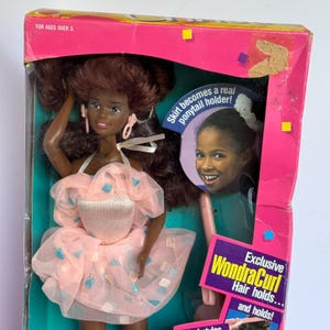 Style Magic Christie Barbie – 1989 – #1978 – in Box, Great Hair and Dress