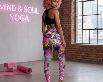 Leggings da yoga a vita alta con stampa astratta graffiti rosa / stampa integrale