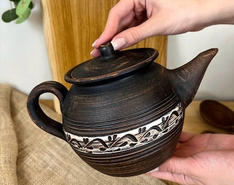 READY TO SHIP | Clay Teapot 0.8L, Herbal Tea Kettle, 9th Anniversary Gift, Small Ceramic Pot, Milk Fired Engobe, Tea for Two, Ukrainian
