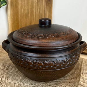 Ukrainian Clay Shashlik Roaster (3.5L) | Handmade Earthenware Roaster with Lid & Handle | Rustic Oven Safe Cookware