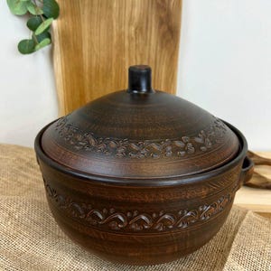 Ukrainian Clay Soup Pot 4L | Hand-Carved Earthenware | Oven Safe Stewing & Serving Bowl | Natural Rustic Cookware | Unique Decor