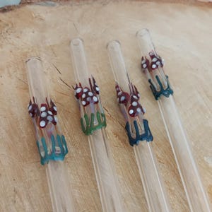 Handcrafted Borosilicate Mushroom Glass Straw – Flameworked Toadstool Design, Reusable Eco-Friendly Drinking Straw