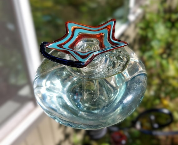 Glass Feeder Flowers – Pest-Free Perches in a Rainbow of Joy