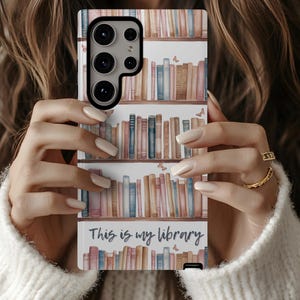 Capa de celular com estante, presente fofo para amantes de livros, capa estética de biblioteca para leitores, amantes de papelaria, capa de celular colorida e com estilo de livro
