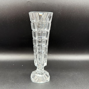 Vintage Cristal D&#39;Arques Bud Vase: 24% Lead Crystal, Mid-Century Modern