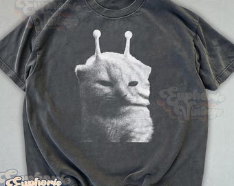 Silly Cat Alien Meme T-Shirt, Funny Cat Graphic Tee, Cat Mama, Weird Shirts, Memes T-Shirt