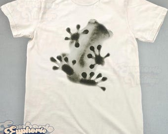 Frog Art T-Shirt, Gift for Nature Lovers, Summer Style Shirt, Vintage 90s Frog Shirt, Unisex Adult Graphic Tee, Aesthetic Shirt