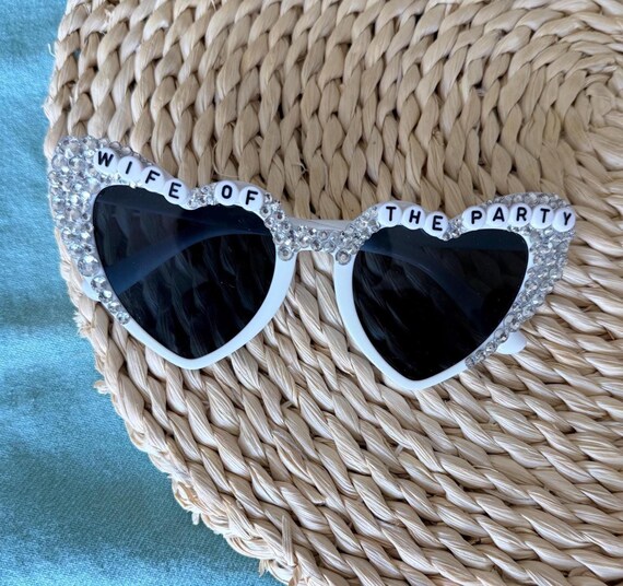 Heart-Embellished Silver Sunglasses‎ Heart Frame Embellished Sunglasses – Twice the Shine main image 3