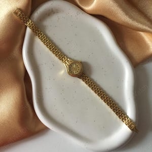 Vintage Women Gold Watch, Gold Bracelet Watch, Minimalist Dainty Gold Watch, Ladies Gold Wristwatch, Birthday Gift for Her, Anniversary Gift