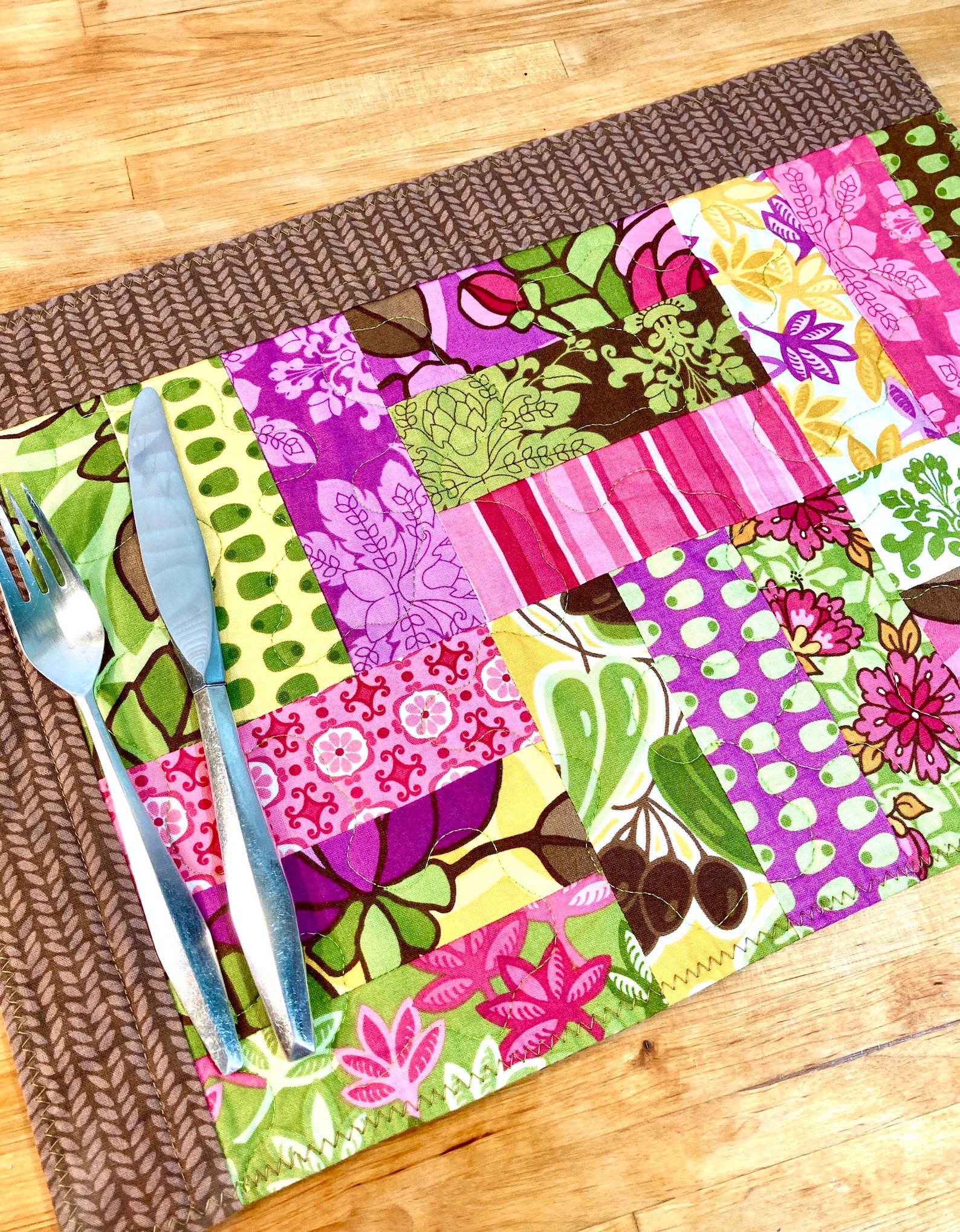 4 Quilted Placemats, Floral Placemats, Modern Placemats, Fabric