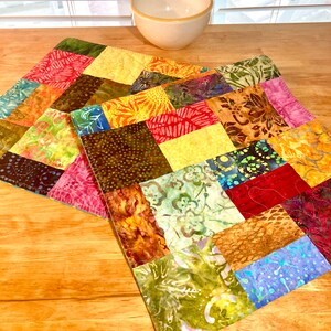 Batik Table Runner, Quilted Table Runner, Patchwork Table Runner, Table Topper, Batik Table Topper, Modern Table Runner, Batik Fabric image 7