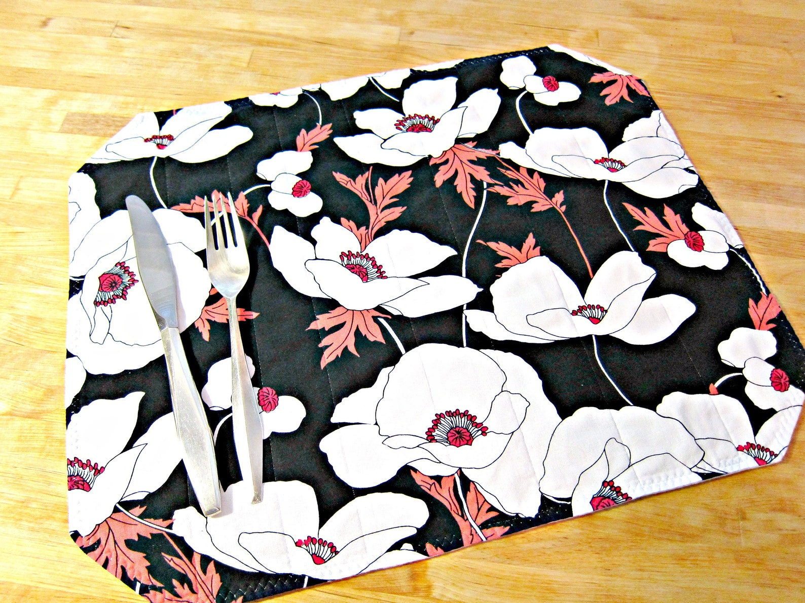 4 Quilted Placemats Floral Placemats Black and White Etsy