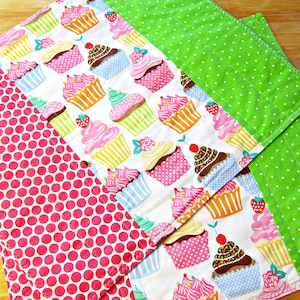 Quilted Cupcake Placemats (Set of 2): Reversible Food Fabric