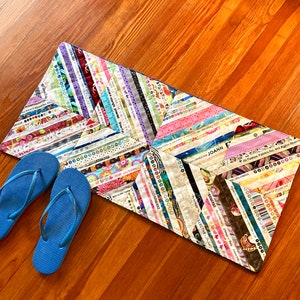 Selvage Bath Mat: Handmade Quilted Rug, Upcycled Fabric (28x13)