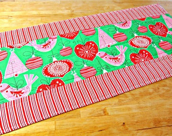 Christmas Table Runner, Quilted Table Runner, Red and Green Runner, Christmas Table Topper, Scandinavian Runner, Modern Table Runner