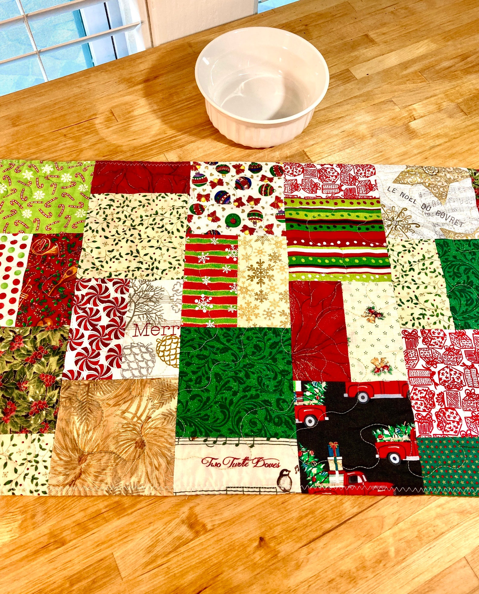 Christmas Table Runner, Quilted Table Runner, Red and Green Runner