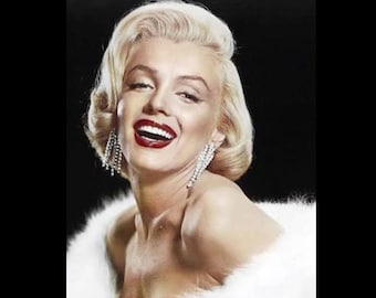 Marilyn Monroe – Biography E-Book with Exclusive Pictures and Posters - Digital Hollywood Icon