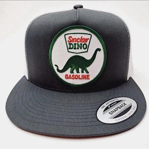 Sinclair Dino Embroidered Patch Flat Bill Mesh Snapback Cap Hat Gray & White