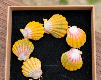 Hawaiian Sunrise Shell Infinity Bracelet