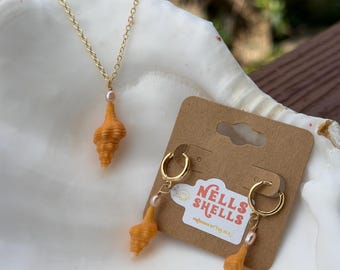 Mini Horse Conch Necklace and Earring Set