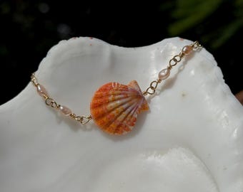 Red/Orange Hawaiian Sunrise Shell Bracelet with Hand-Wrapped Pink Keshi Pearl Chain
