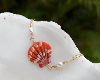 Red/Orange Hawaiian Sunrise Shell Bracelet with White Pearl Accents