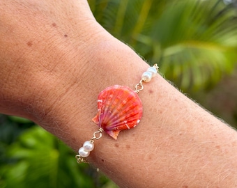 Stunning Red/Orange/Pink Hawaiian Sunrise Shell Bracelet with White Pearl Accents