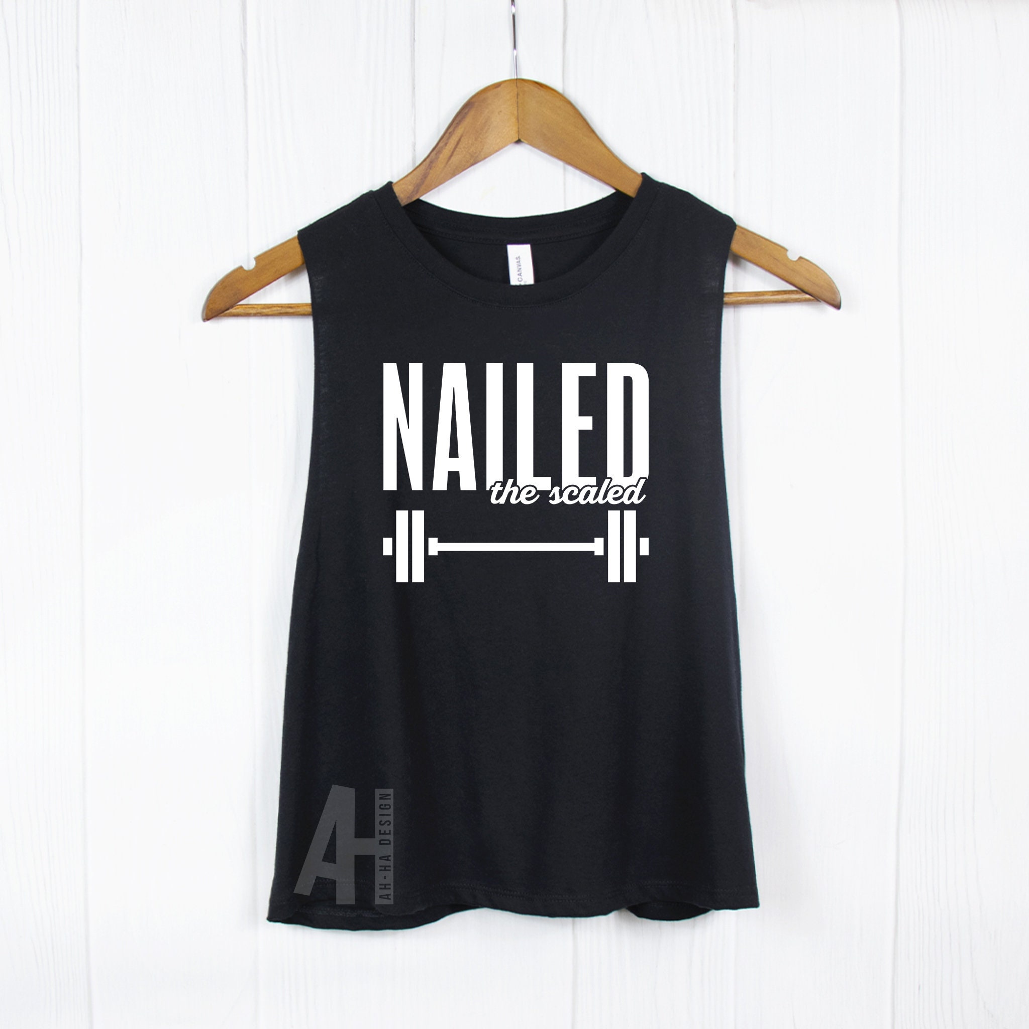 Scaled Racerback Cropped Workout Tank 