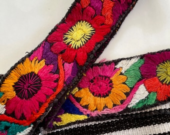 Guatemalan Belt - Flowers in a Row